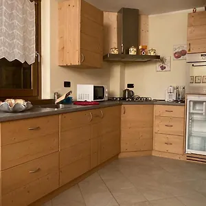 https://casa-lina-s-pietro.it-lombardy.com